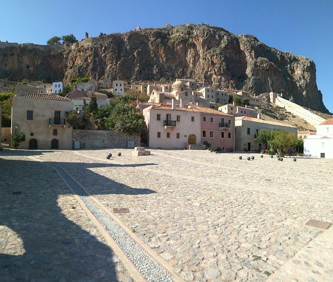 Shiraz Villas Καλαμάτα Εξωτερικό φωτογραφία